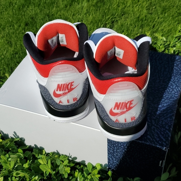 AIR JORDAN 3 RETRO SE - Picture 2 of 8